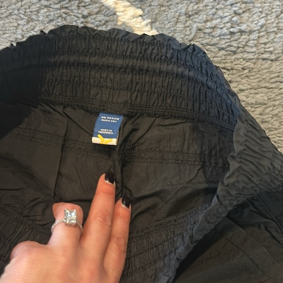 Old Navy Adjustable Quick Dry Cargo Pants - Picture 7 of 8